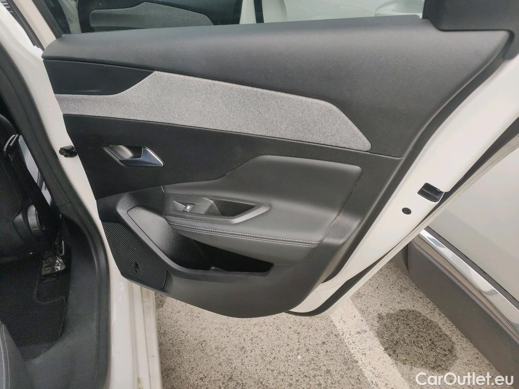  Peugeot  308 PEUGEOT  / 2021 / 5P / familiar SW Allure BlueHDi 130 S&S MAN #17