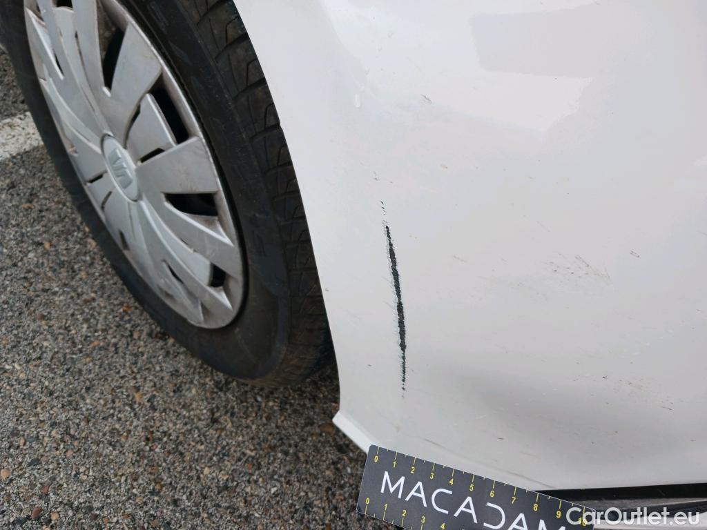  Seat  Ibiza SEAT  / 2017 / 5P / berlina con portón 1.0 MPI 59kW (80CV) Reference Plus(SP) #9