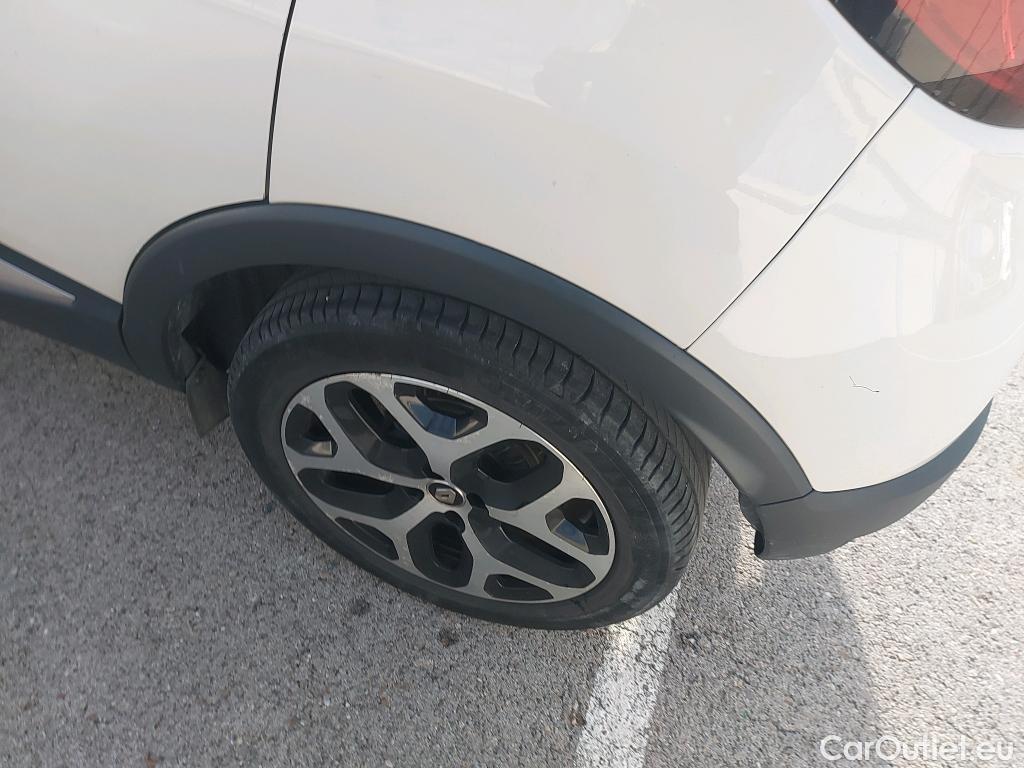  Renault  Captur RENAULT  / 2017 / 5P / crossover Zen TCe 66kW (90CV) -18 (CX) #1