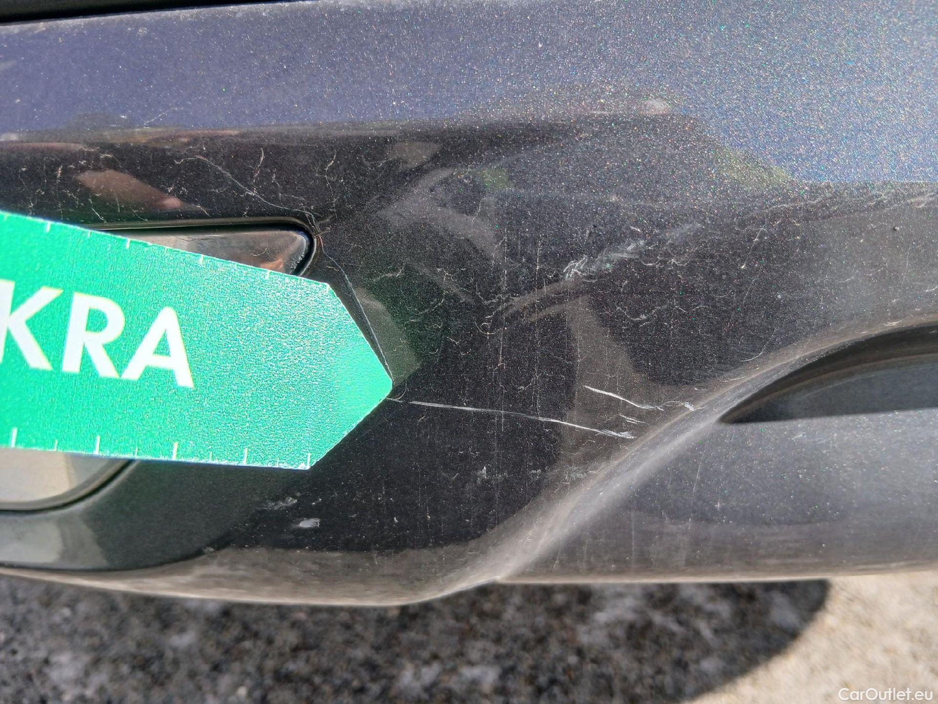  Renault  Kadjar RENAULT  / 2019 / 5P / crossover Zen Blue dCi 85kW (115CV) #20