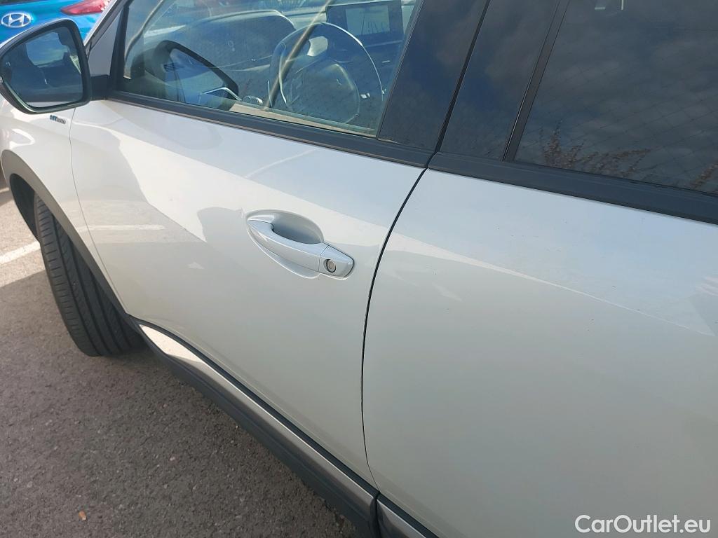  Peugeot  3008 PEUGEOT  Hybrid / 2020 / 5P / todoterreno 225 e-EAT8 Allure #16