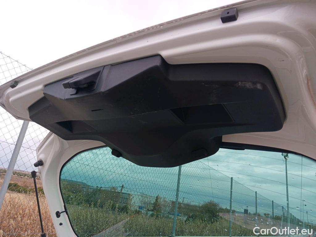  Seat  Ibiza SEAT  / 2017 / 5P / berlina con portón 1.0 MPI 59kW (80CV) Reference Plus(SP) #10