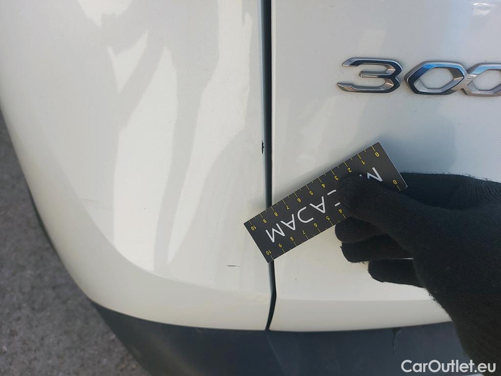  Peugeot  3008 PEUGEOT  Hybrid / 2020 / 5P / todoterreno 225 e-EAT8 Allure #24