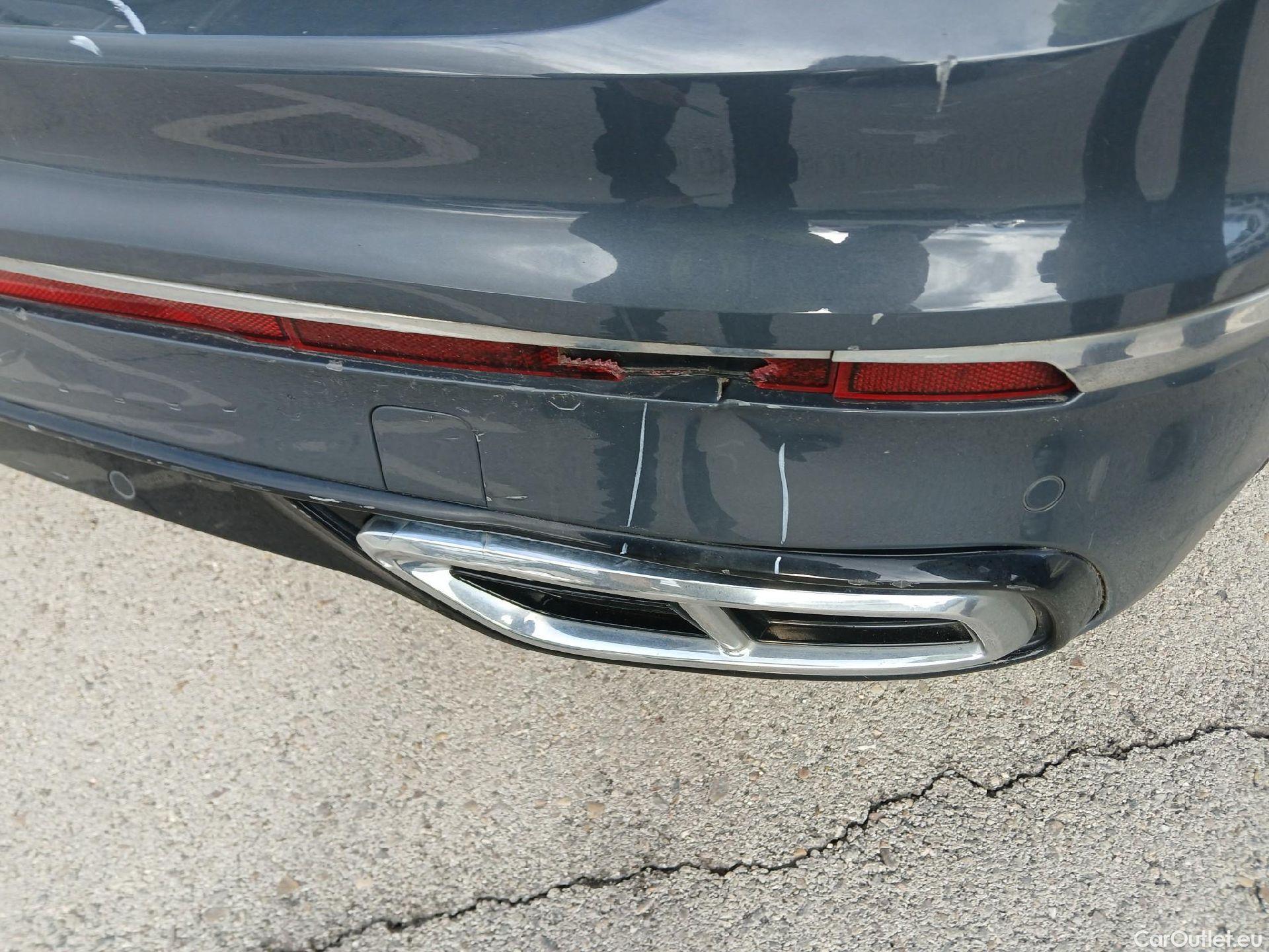  Volkswagen  Tiguan VOLKSWAGEN  / 2020 / 5P / todoterreno R-Line 2.0 TDI 110kW (150CV) DSG #52