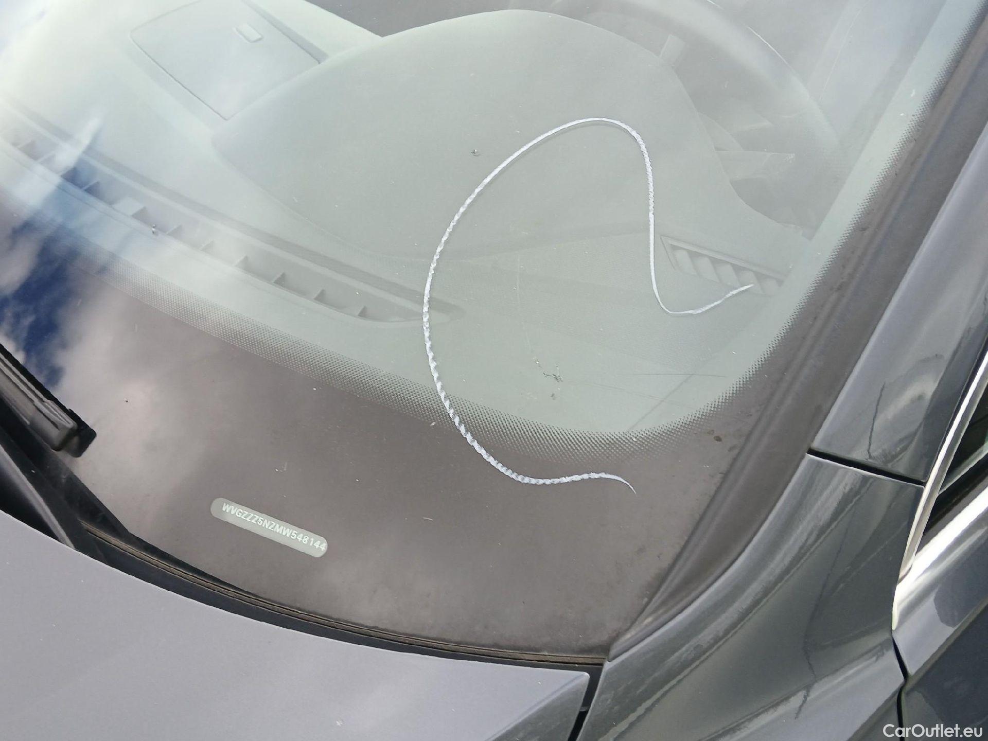  Volkswagen  Tiguan VOLKSWAGEN  / 2020 / 5P / todoterreno R-Line 2.0 TDI 110kW (150CV) DSG #14