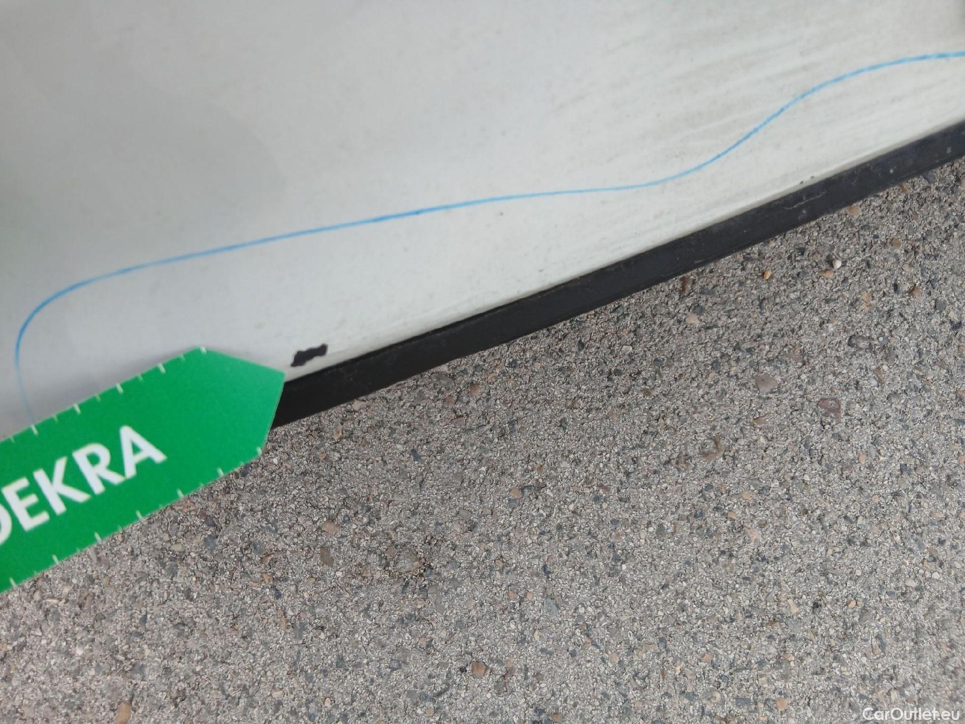  Volkswagen  Golf  VOLKSWAGEN / 2020 / 5P / berlina con portón 2.0 TDI 85kW (115CV) #28