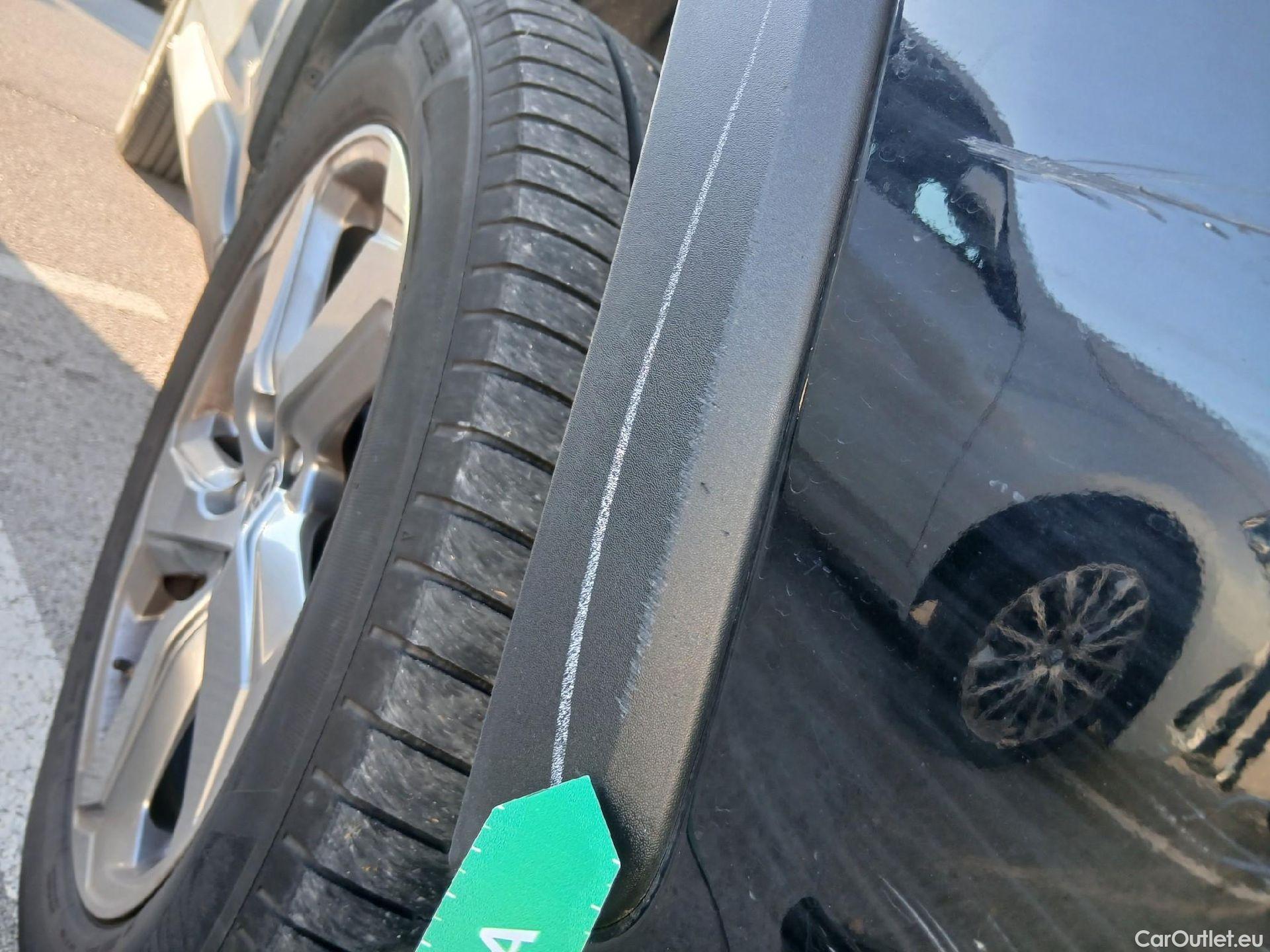  Toyota  RAV4 TOYOTA  / 2018 / 5P / todoterreno 2.5l 220H Advance #41