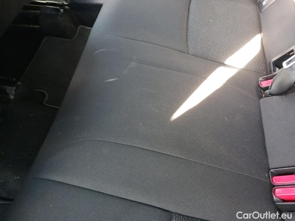  Toyota  C-HR TOYOTA  / 2016 / 5P / todoterreno 1.8 125H Advance (CX) #15