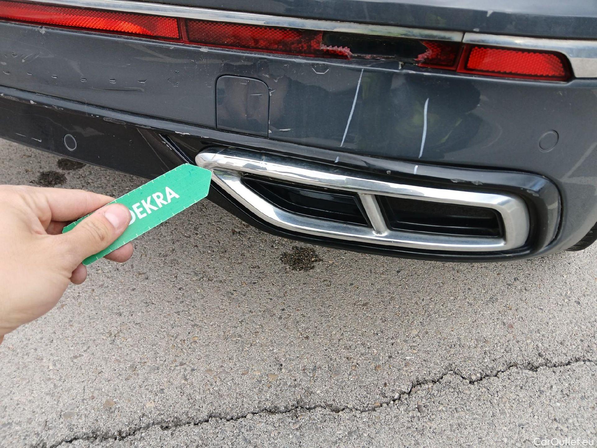  Volkswagen  Tiguan VOLKSWAGEN  / 2020 / 5P / todoterreno R-Line 2.0 TDI 110kW (150CV) DSG #56