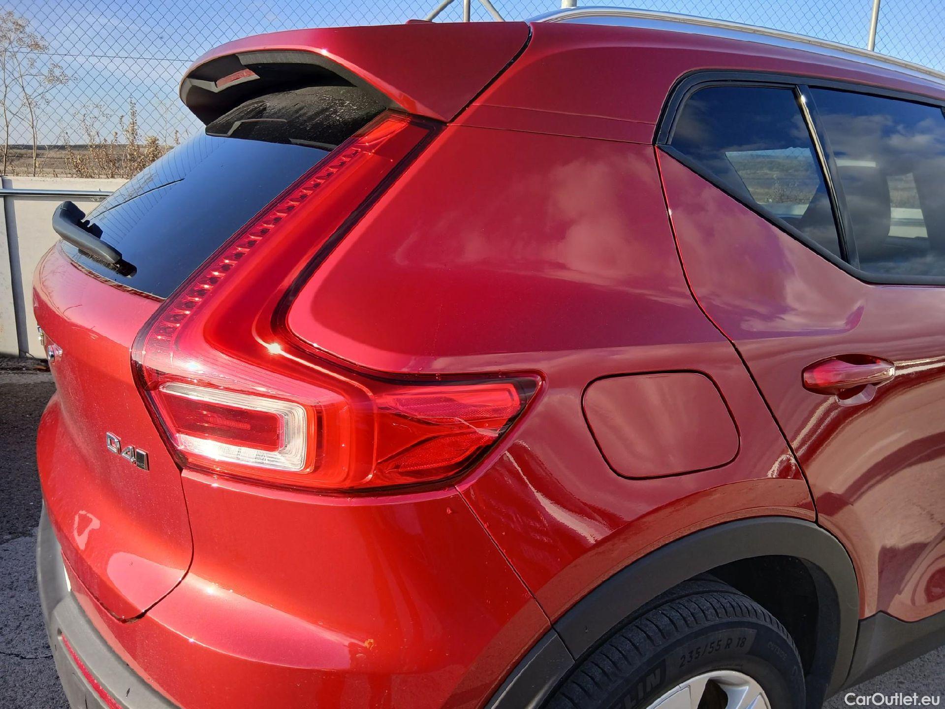  Volvo  XC 40 VOLVO XC40 / 2017 / 5P / todoterreno 2.0 D4 AWD Momentum Auto #29