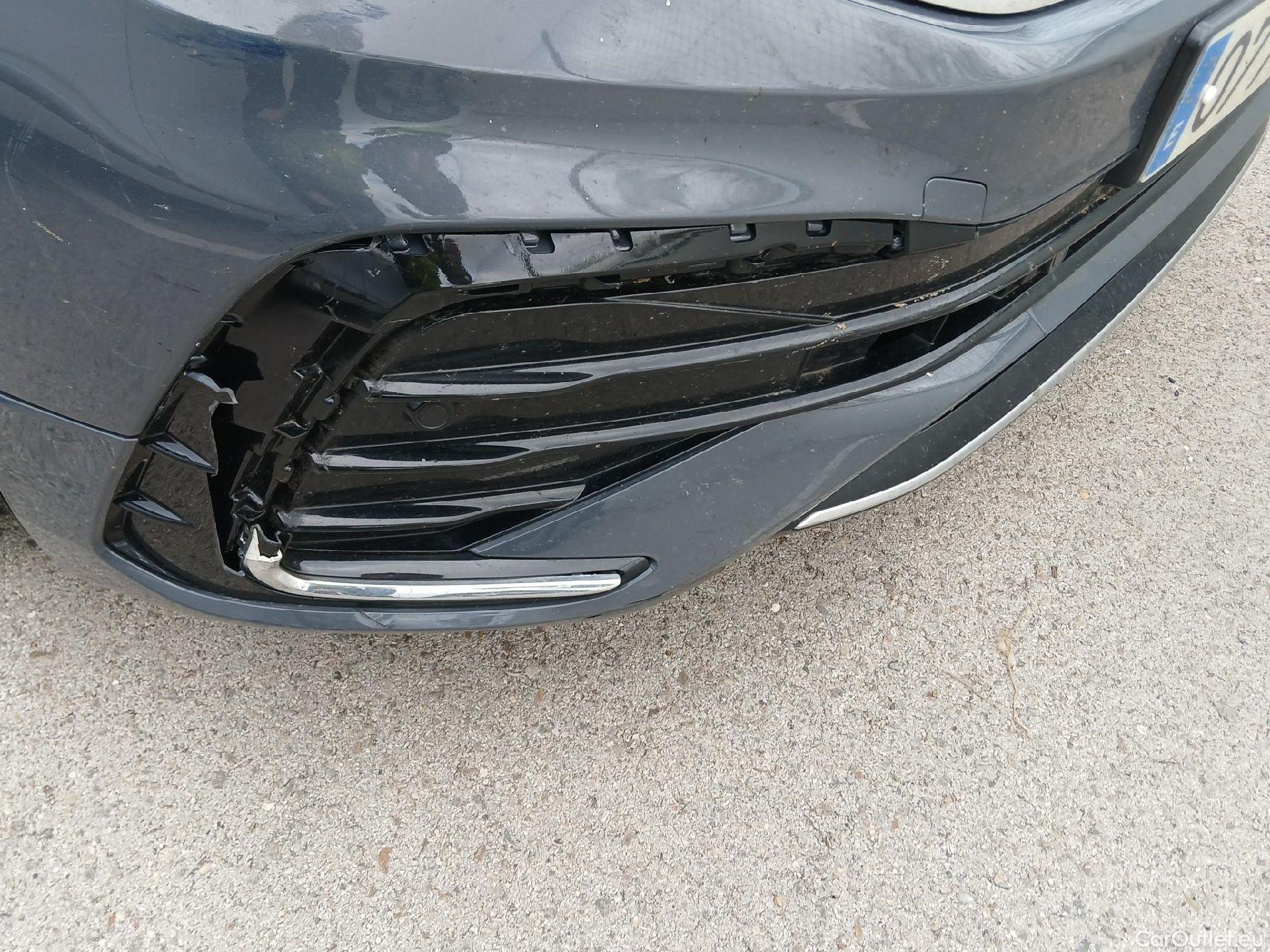  Volkswagen  Tiguan VOLKSWAGEN  / 2020 / 5P / todoterreno R-Line 2.0 TDI 110kW (150CV) DSG #8