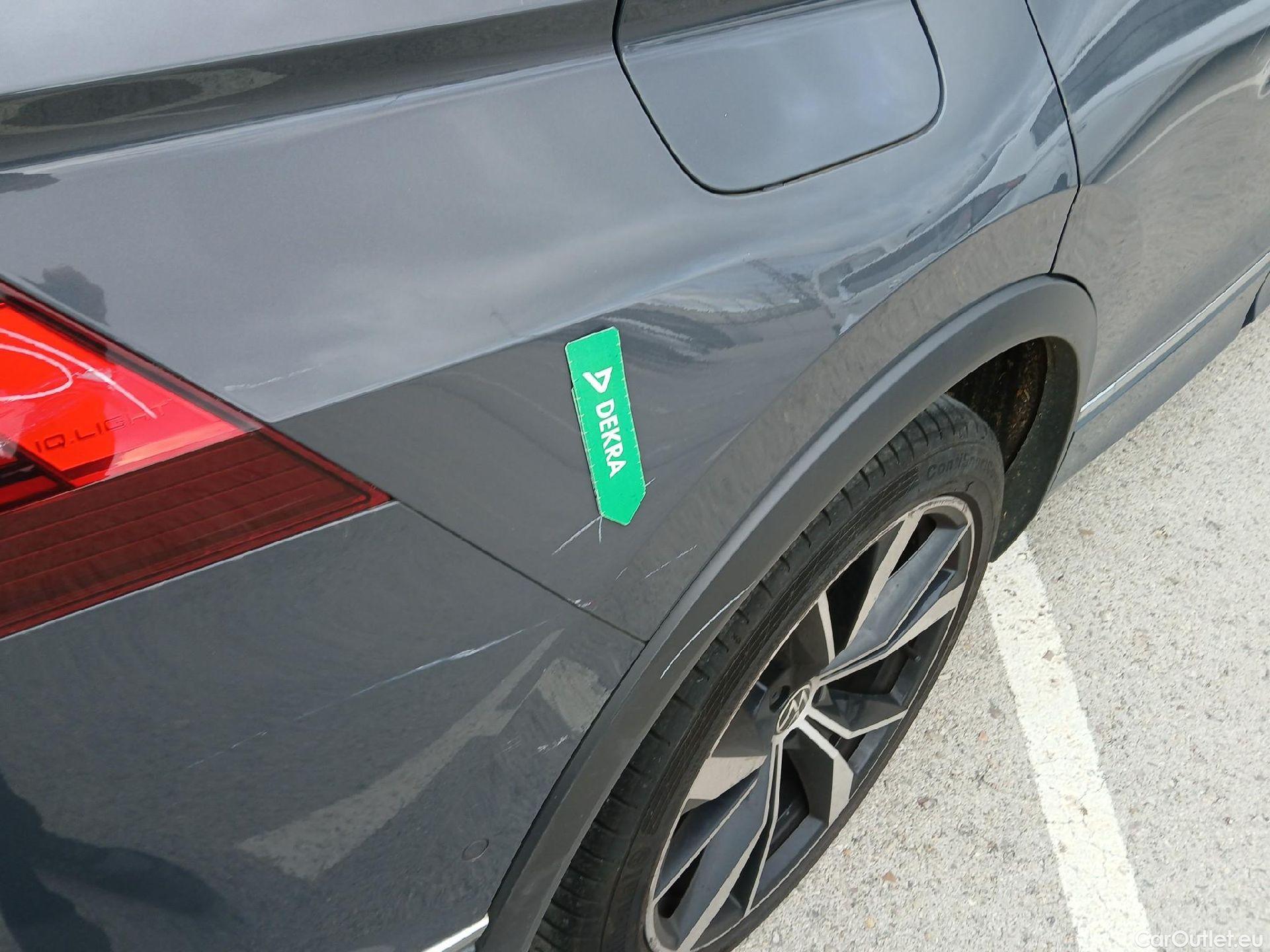  Volkswagen  Tiguan VOLKSWAGEN  / 2020 / 5P / todoterreno R-Line 2.0 TDI 110kW (150CV) DSG #60