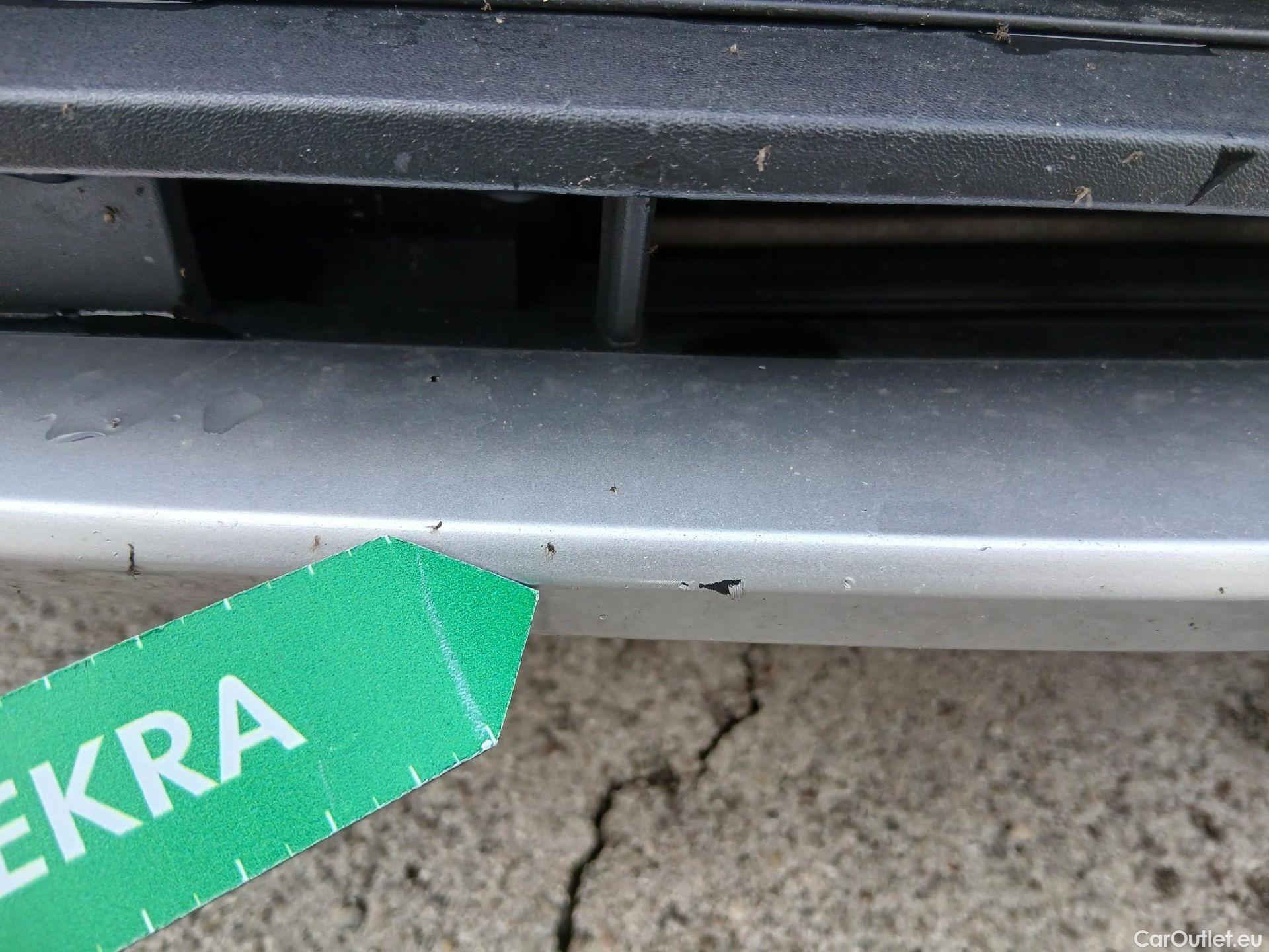  Volvo  XC 40 VOLVO XC40 / 2017 / 5P / todoterreno 2.0 D4 AWD Momentum Auto #6