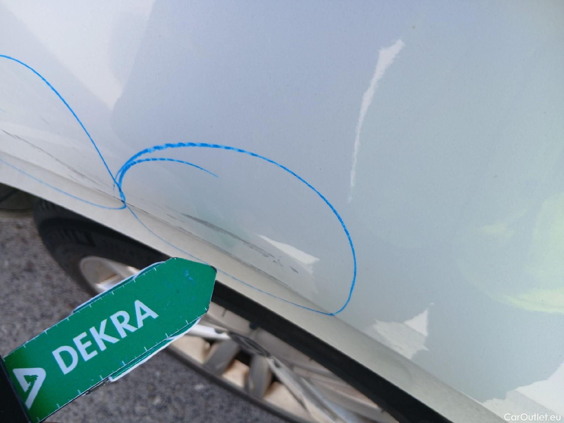  Volkswagen  Passat VOLKSWAGEN  / 2019 / 5P / familiar Variant GTE 1.4 TSI e-Power 115kW + 85kW #21