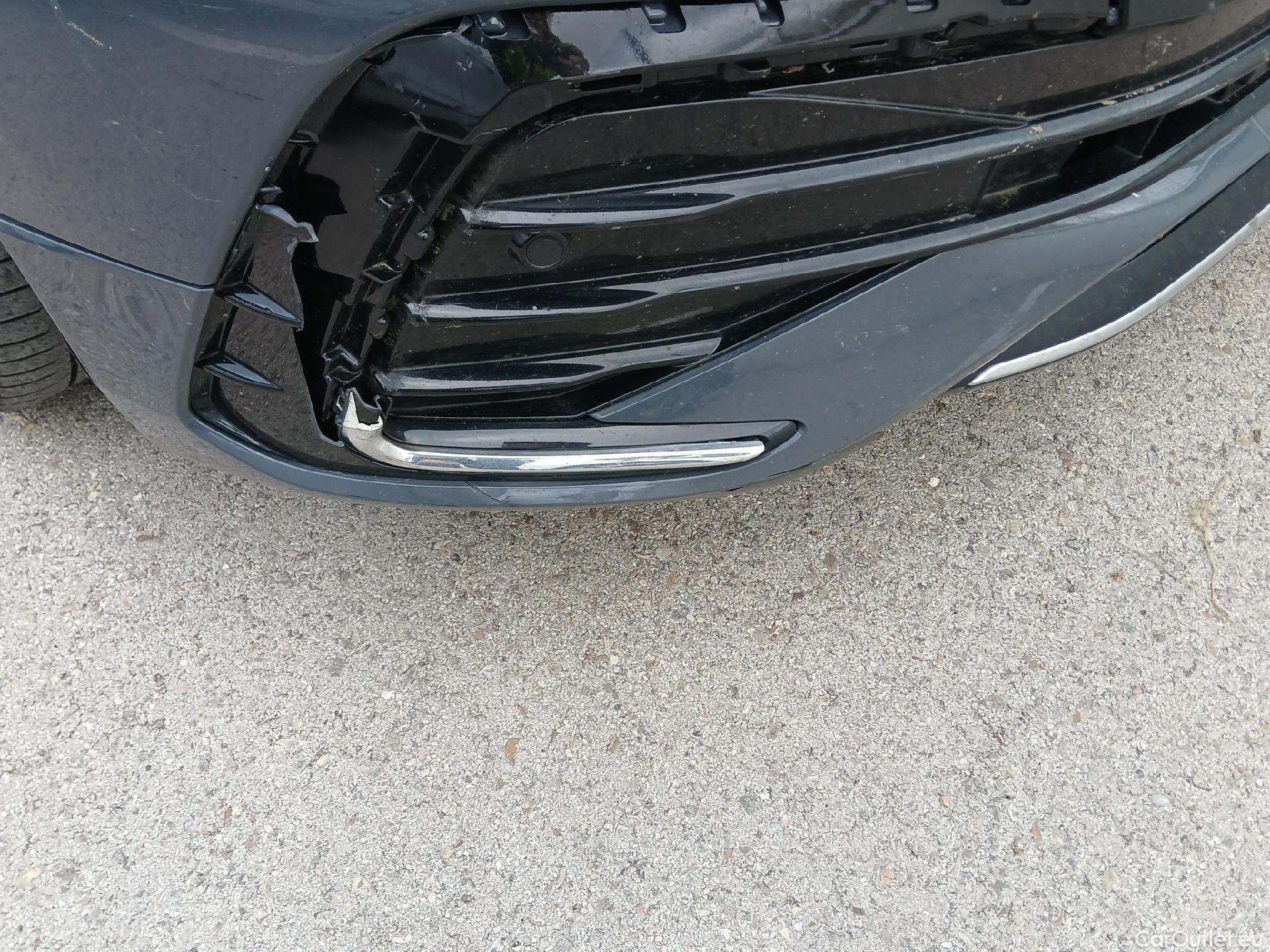  Volkswagen  Tiguan VOLKSWAGEN  / 2020 / 5P / todoterreno R-Line 2.0 TDI 110kW (150CV) DSG #7