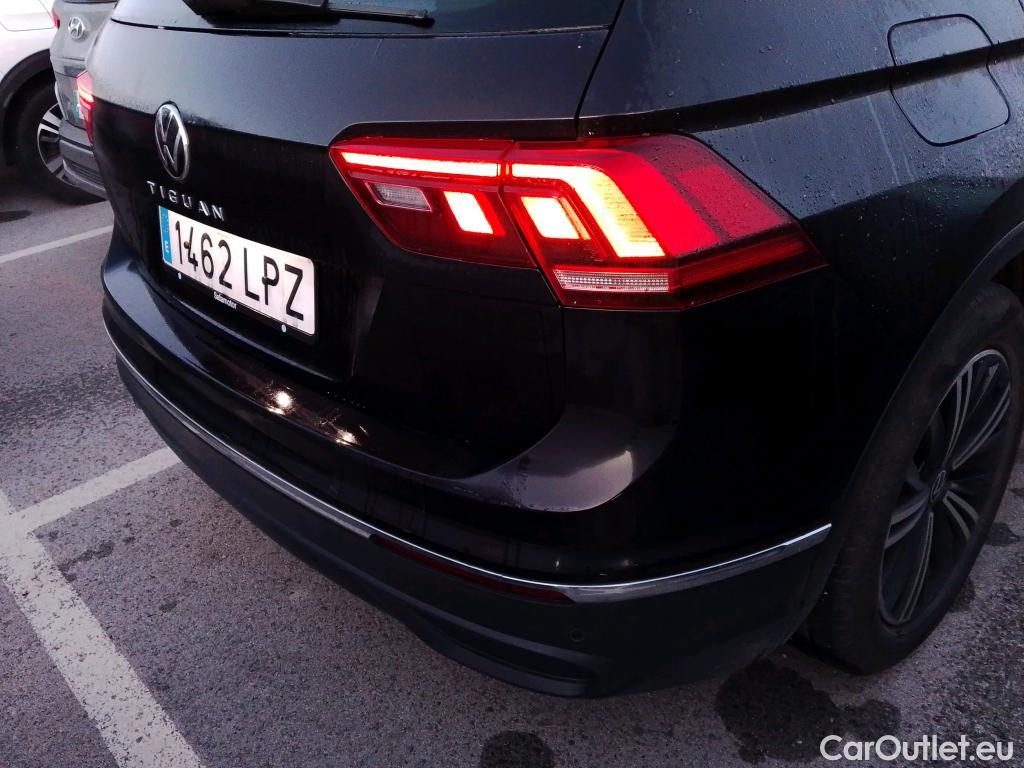  Volkswagen  Tiguan VOLKSWAGEN  / 2020 / 5P / todoterreno Life 2.0 TDI 110kW (150CV) DSG (AC2) #3