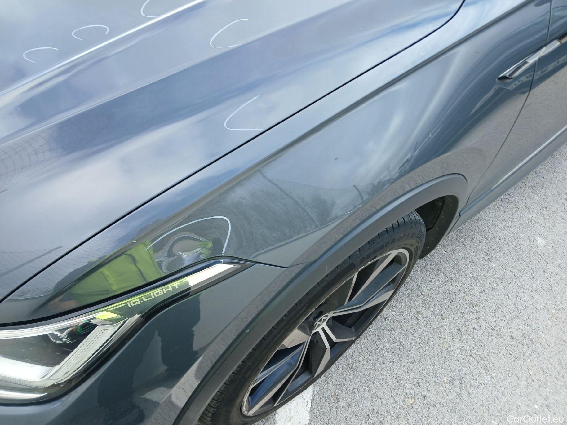  Volkswagen  Tiguan VOLKSWAGEN  / 2020 / 5P / todoterreno R-Line 2.0 TDI 110kW (150CV) DSG #16