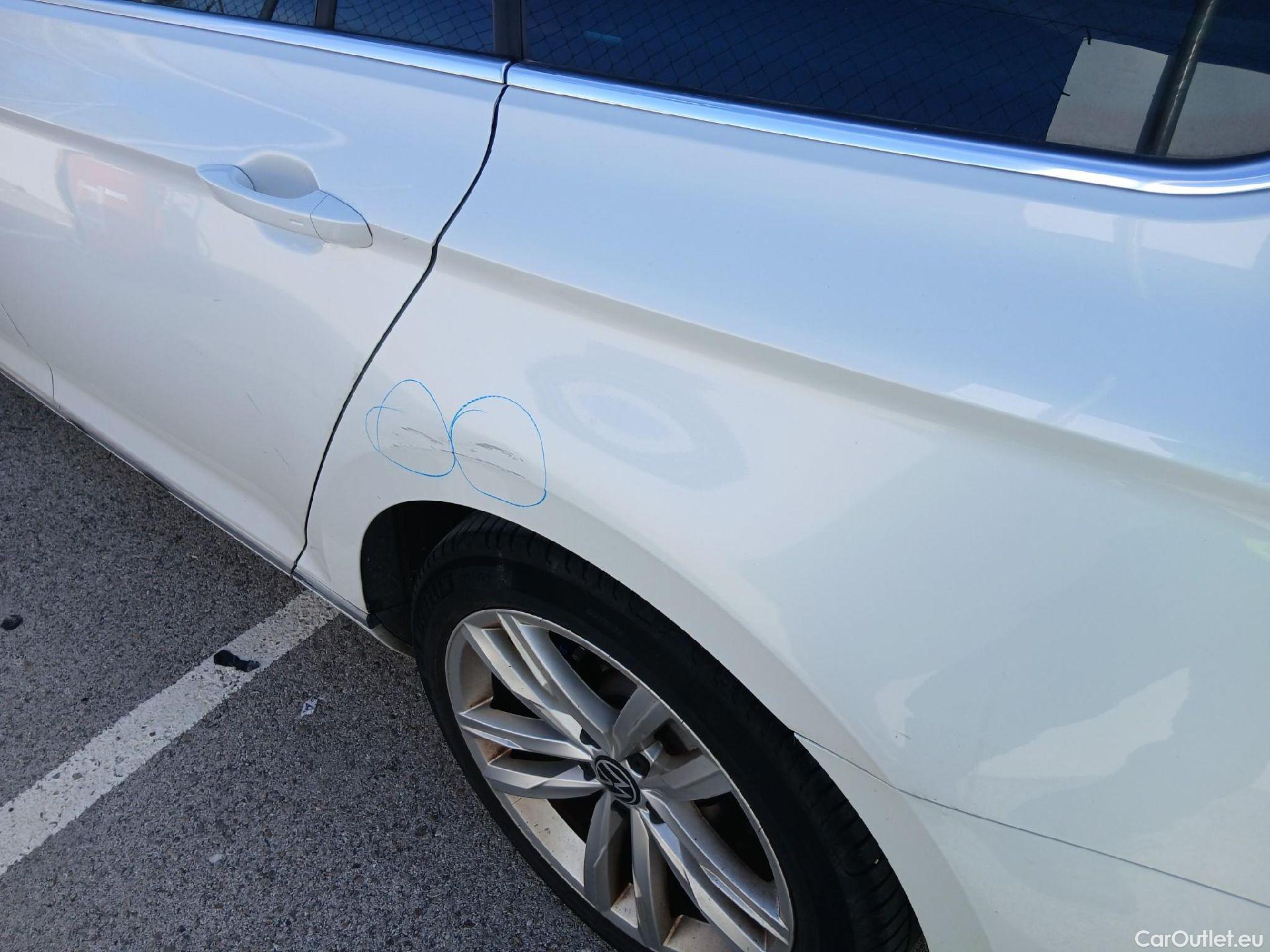  Volkswagen  Passat VOLKSWAGEN  / 2019 / 5P / familiar Variant GTE 1.4 TSI e-Power 115kW + 85kW #22