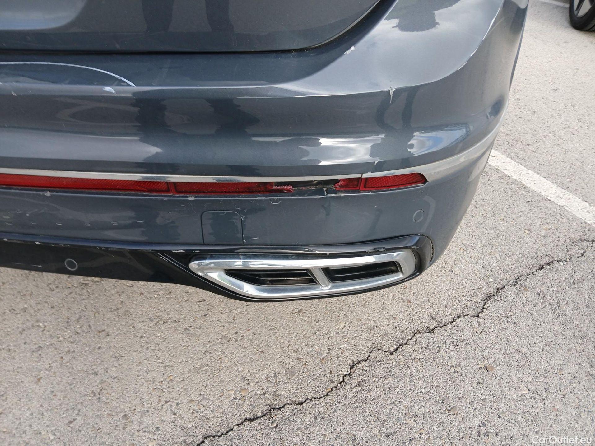  Volkswagen  Tiguan VOLKSWAGEN  / 2020 / 5P / todoterreno R-Line 2.0 TDI 110kW (150CV) DSG #46