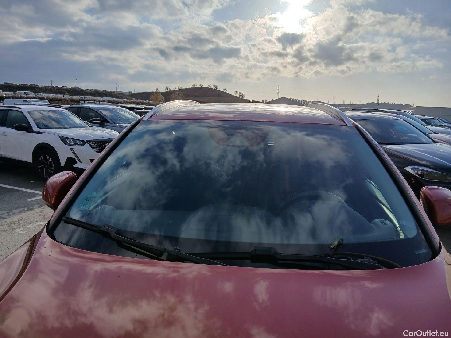  Volvo  XC 40 VOLVO XC40 / 2017 / 5P / todoterreno 2.0 D4 AWD Momentum Auto #1