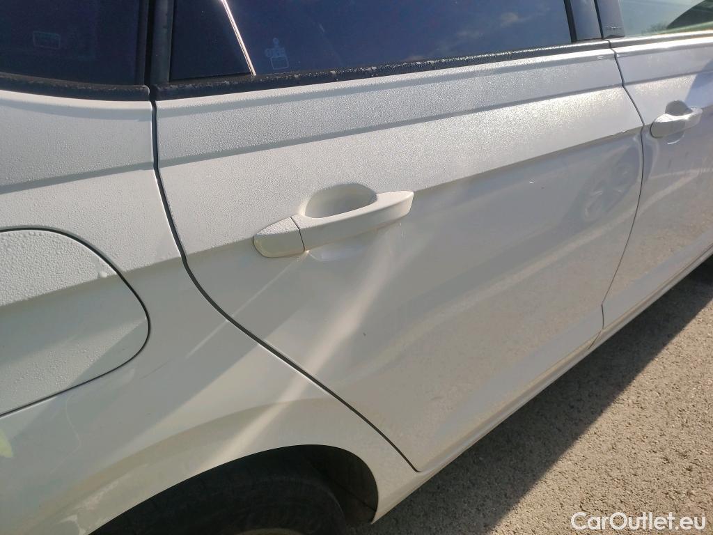  Volkswagen  Polo VOLKSWAGEN  / 2021 / 5P / berlina con portón Life 1.0 TSI 70kW (95CV) #15