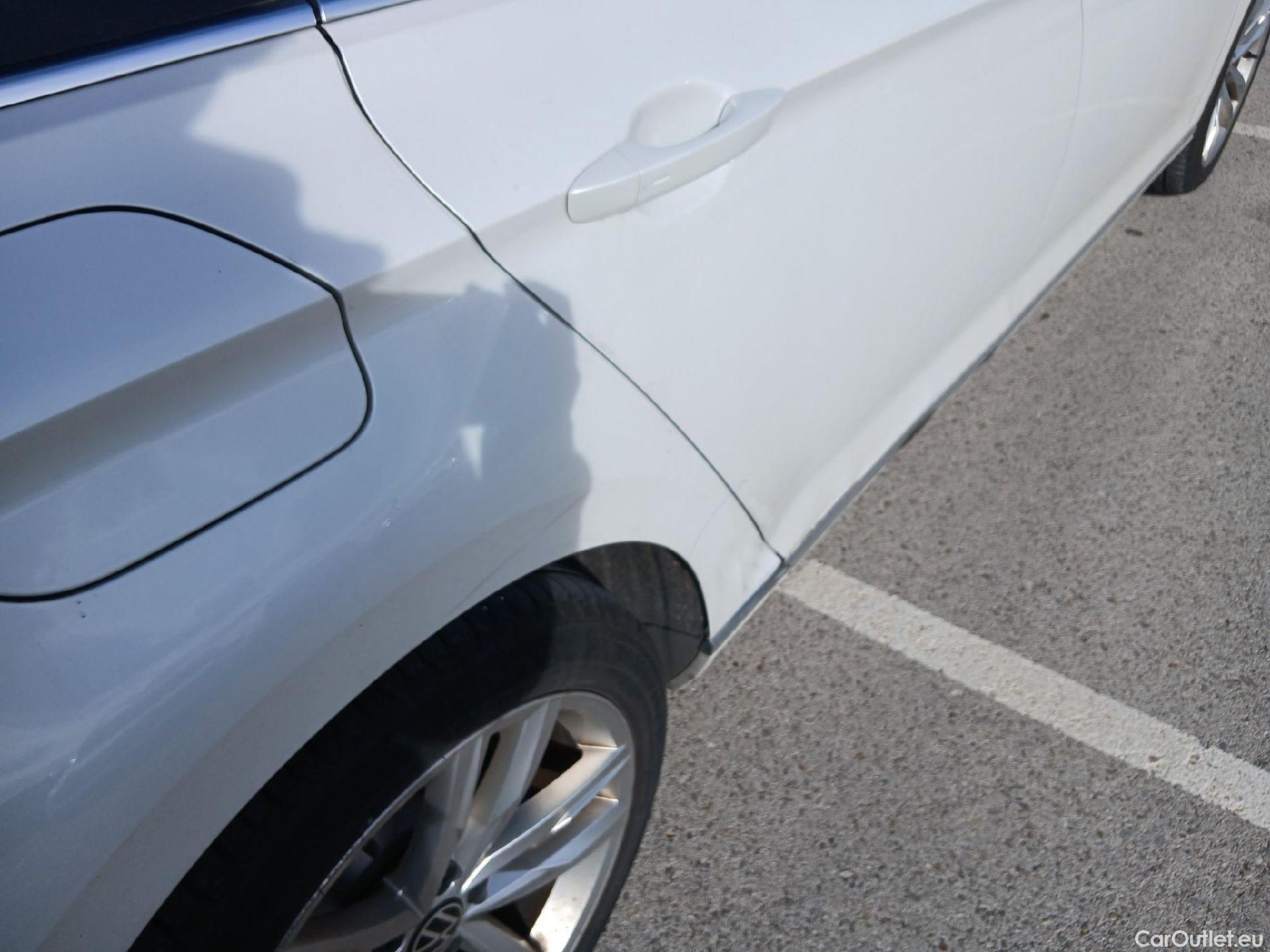  Volkswagen  Passat VOLKSWAGEN  / 2019 / 5P / familiar Variant GTE 1.4 TSI e-Power 115kW + 85kW #26