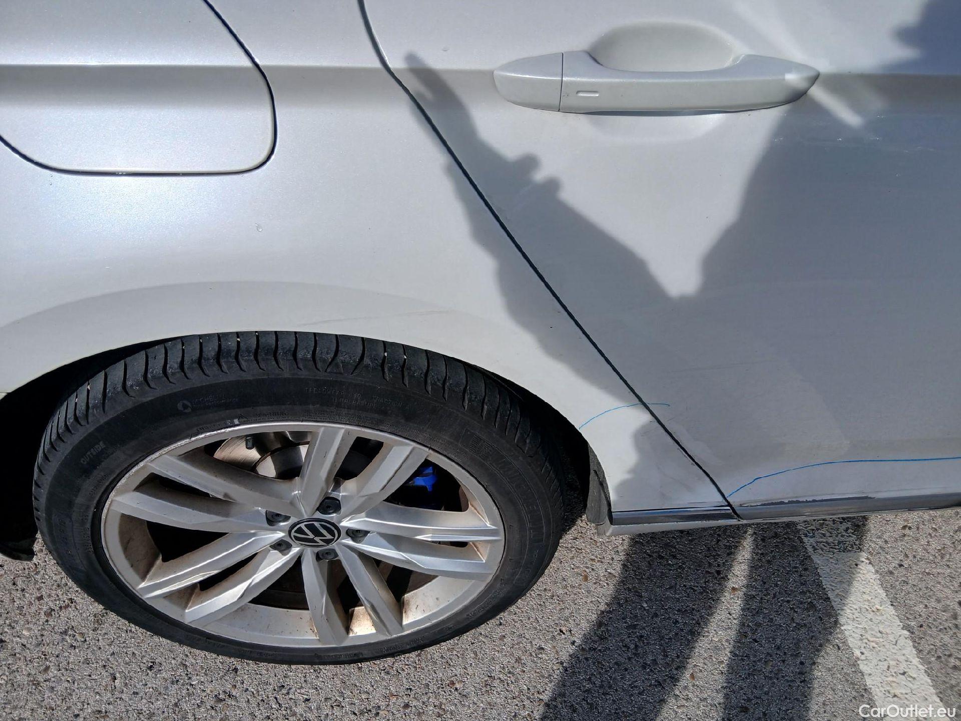  Volkswagen  Passat VOLKSWAGEN  / 2019 / 5P / familiar Variant GTE 1.4 TSI e-Power 115kW + 85kW #27