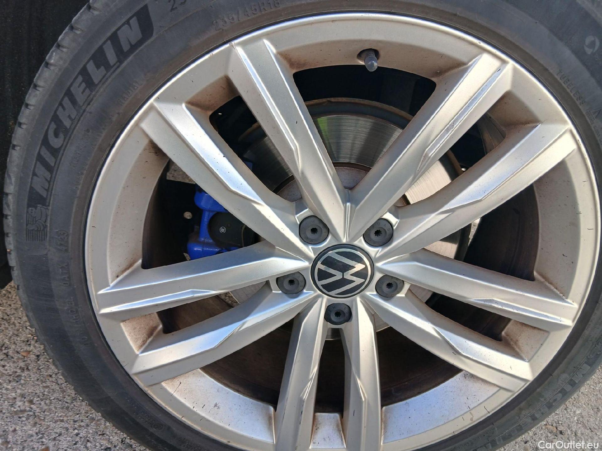  Volkswagen  Passat VOLKSWAGEN  / 2019 / 5P / familiar Variant GTE 1.4 TSI e-Power 115kW + 85kW #5