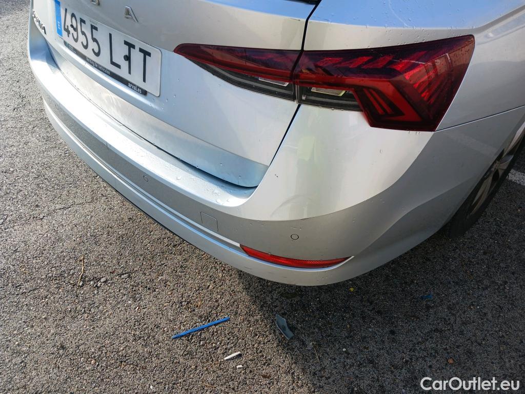  Skoda  Octavia SKODA  / 2020 / 5P / familiar Combi 2.0 TDI 110kW(150CV) DSG Ambition #11