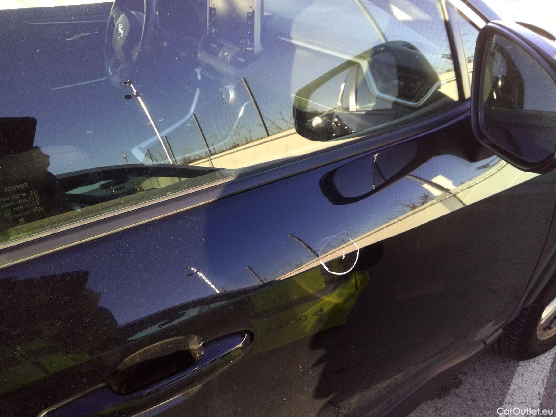  Toyota  RAV4 TOYOTA  / 2018 / 5P / todoterreno 2.5l 220H Advance #42