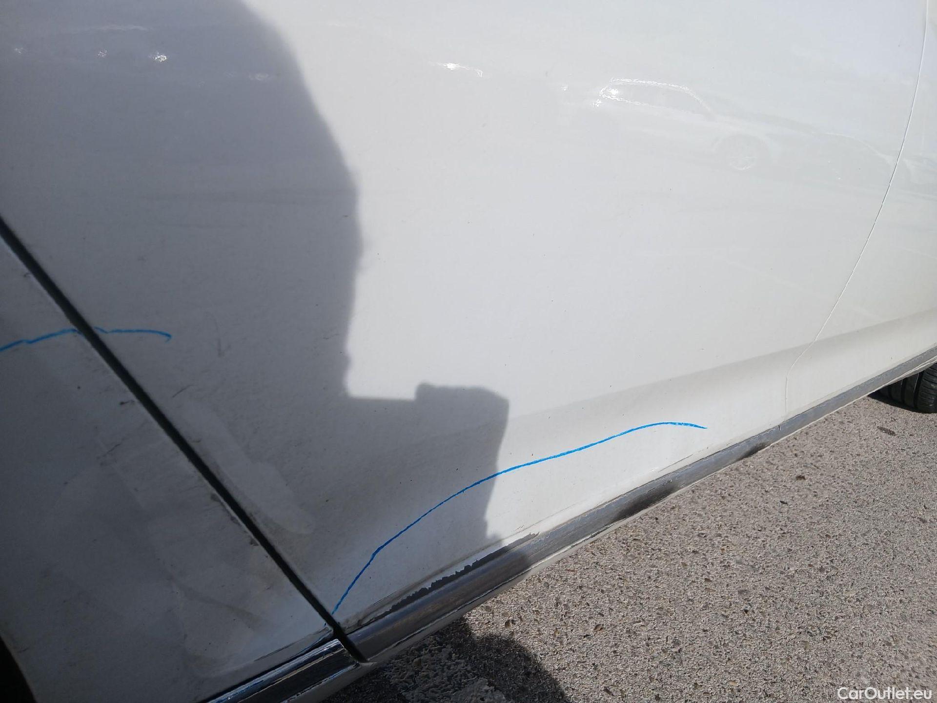  Volkswagen  Passat VOLKSWAGEN  / 2019 / 5P / familiar Variant GTE 1.4 TSI e-Power 115kW + 85kW #32