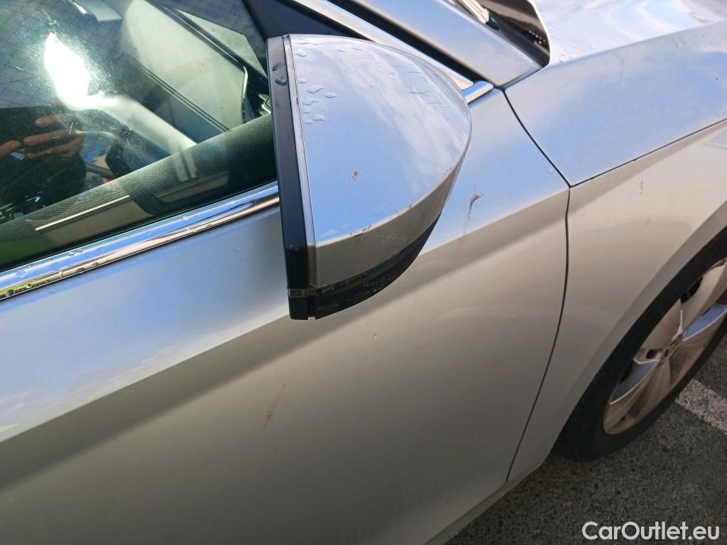  Skoda  Octavia SKODA  / 2020 / 5P / familiar Combi 2.0 TDI 110kW(150CV) DSG Ambition #14