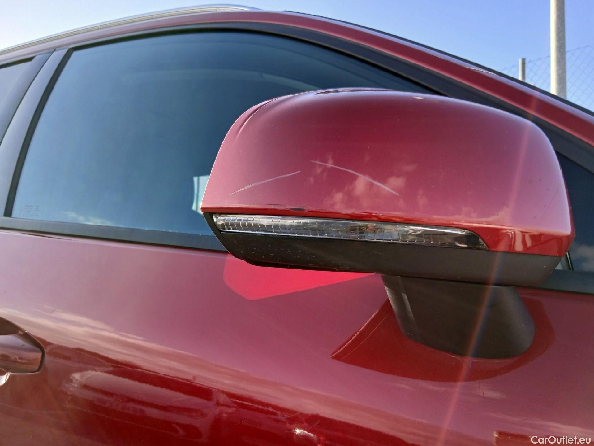  Volvo  XC 40 VOLVO XC40 / 2017 / 5P / todoterreno 2.0 D4 AWD Momentum Auto #34