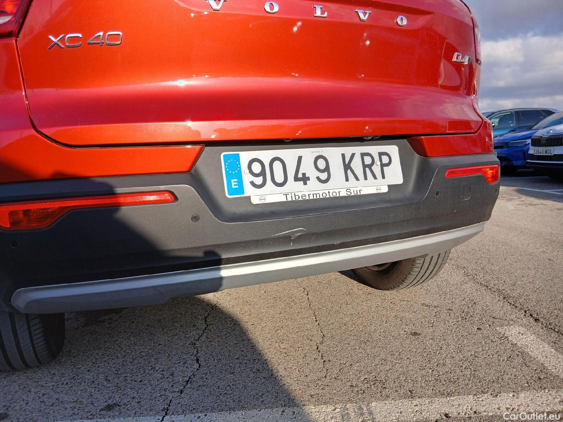  Volvo  XC 40 VOLVO XC40 / 2017 / 5P / todoterreno 2.0 D4 AWD Momentum Auto #26