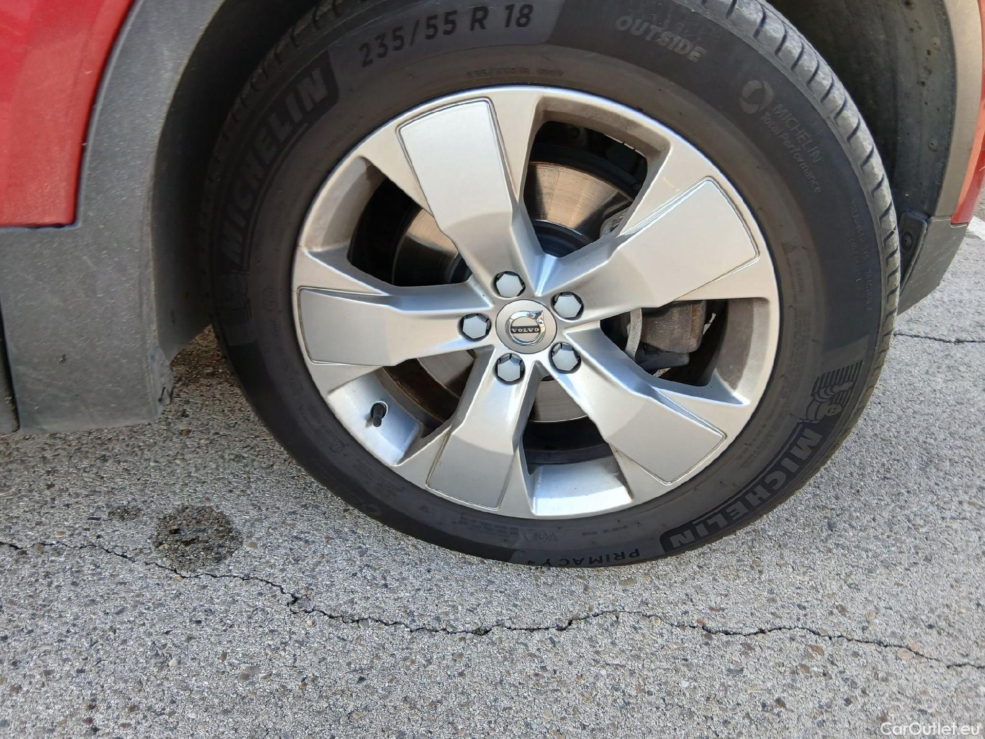  Volvo  XC 40 VOLVO XC40 / 2017 / 5P / todoterreno 2.0 D4 AWD Momentum Auto #38