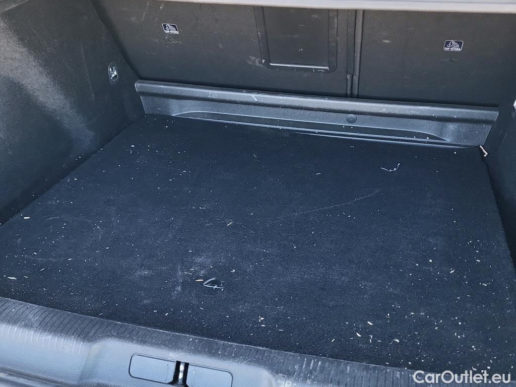  DS  DS7 DS DS 7 Crossback / 2017 / 5P / todoterreno BlueHDi DE 96kW (130CV) Auto. CHIC (AC) #31