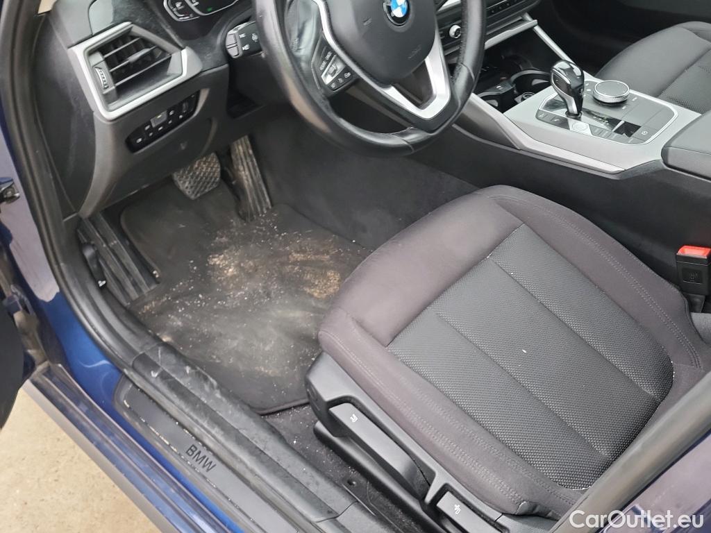  Bmw  Serie 3 BMW  / 2015 / 5P / familiar 318d Touring #12