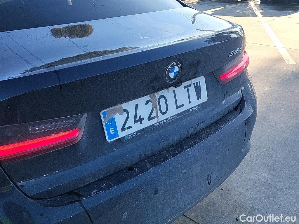  Bmw  Serie 3 BMW  / 2018 / 4P / sedán 318d Auto. #21