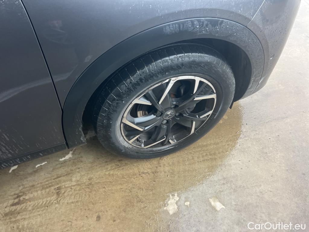  Citroen  DS3 DS DS 3 Crossback / 2018 / 5P / todoterreno PureTech 73 kW Manual SO CHIC #5