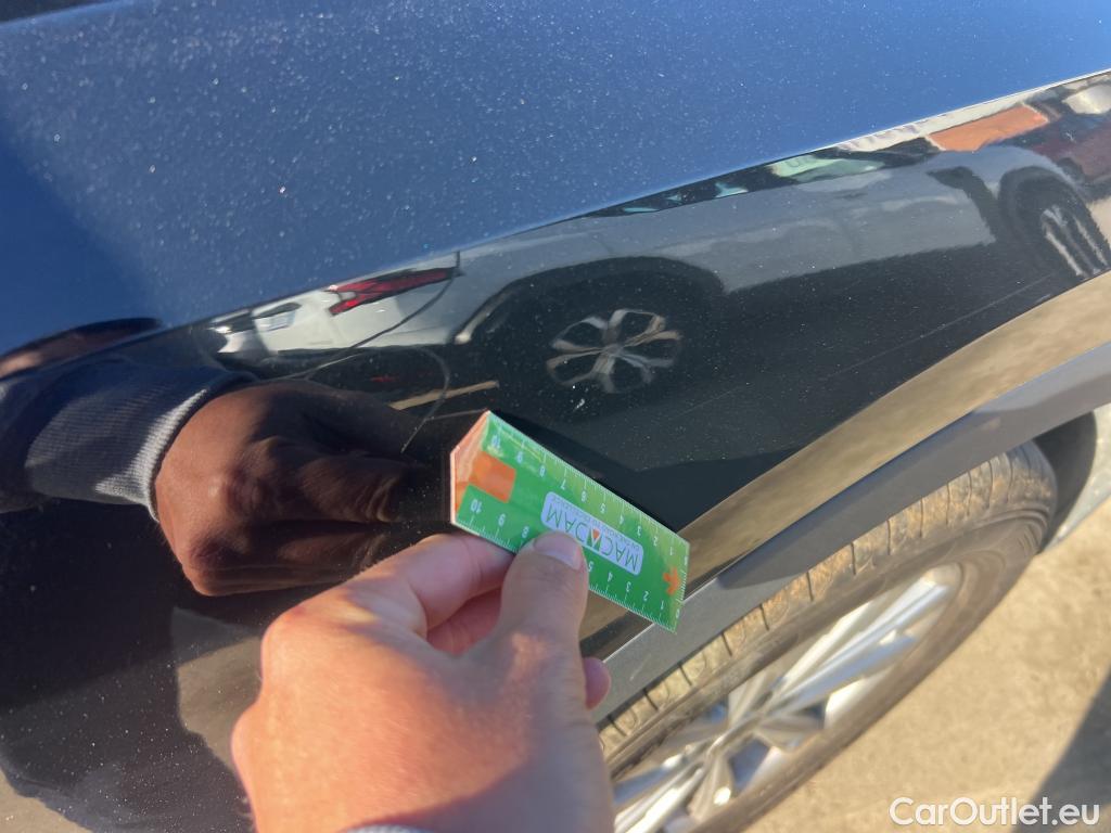  Audi  Q3 AUDI  / 2018 / 5P / todoterreno 45 TFSI e 180kW S tronic Advanced #4