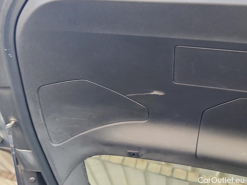  DS  DS7 DS DS 7 Crossback / 2017 / 5P / todoterreno BlueHDi DE 96kW (130CV) Auto. CHIC (AC) #17