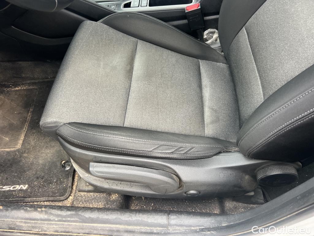  Hyundai  Tucson HYUNDAI  / 2018 / 5P / todoterreno 1.6 CRDI 85kW (116CV) 48V SLE 4X2(SP)(SL) #14