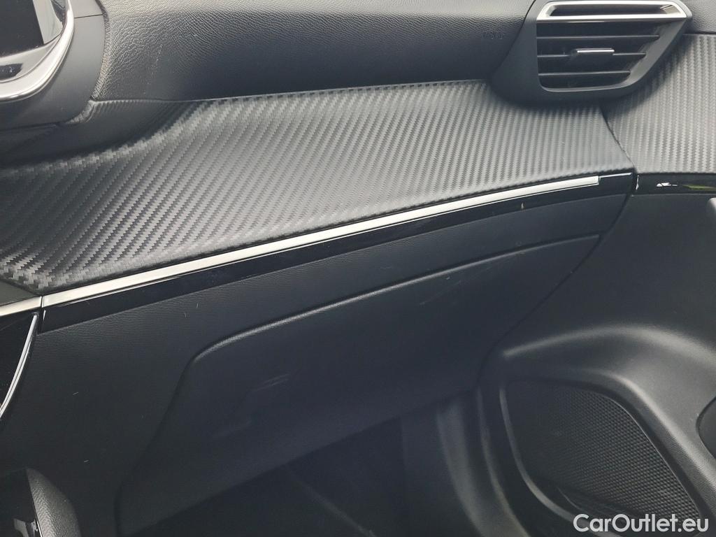  Peugeot  2008 PEUGEOT  / 2019 / 5P / todoterreno Active BlueHDI 100 S&S BVM6 #13