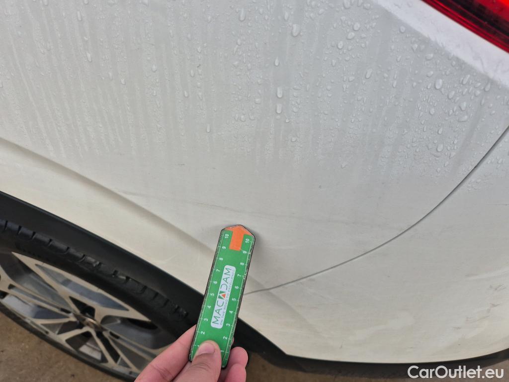  Renault  Kadjar RENAULT  / 2019 / 5P / crossover Zen GPF TCe 103kW (140CV) EDC #16