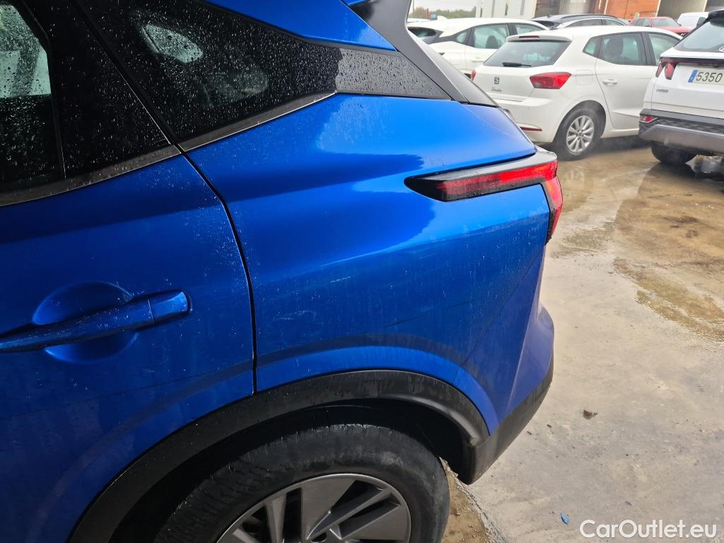  Nissan  Qashqai NISSAN  / 2021 / 5P / todoterreno DIG-T 103kW (140CV) mHEV 4x2 Acenta #24