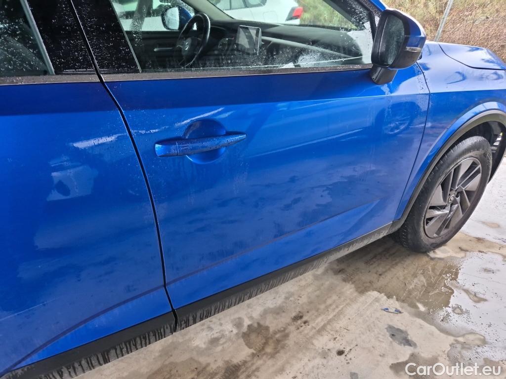  Nissan  Qashqai NISSAN  / 2021 / 5P / todoterreno DIG-T 103kW (140CV) mHEV 4x2 Acenta #30