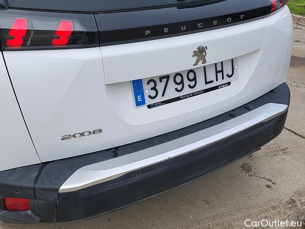  Peugeot  2008 PEUGEOT  / 2019 / 5P / todoterreno Active BlueHDI 100 S&S BVM6 #23