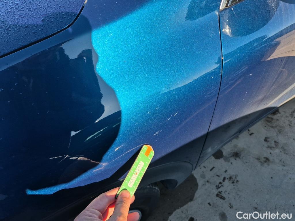  KIA  Niro KIA  / 2016 / 5P / crossover 1.6 GDi Híbrido 104kW (141CV) Drive #24