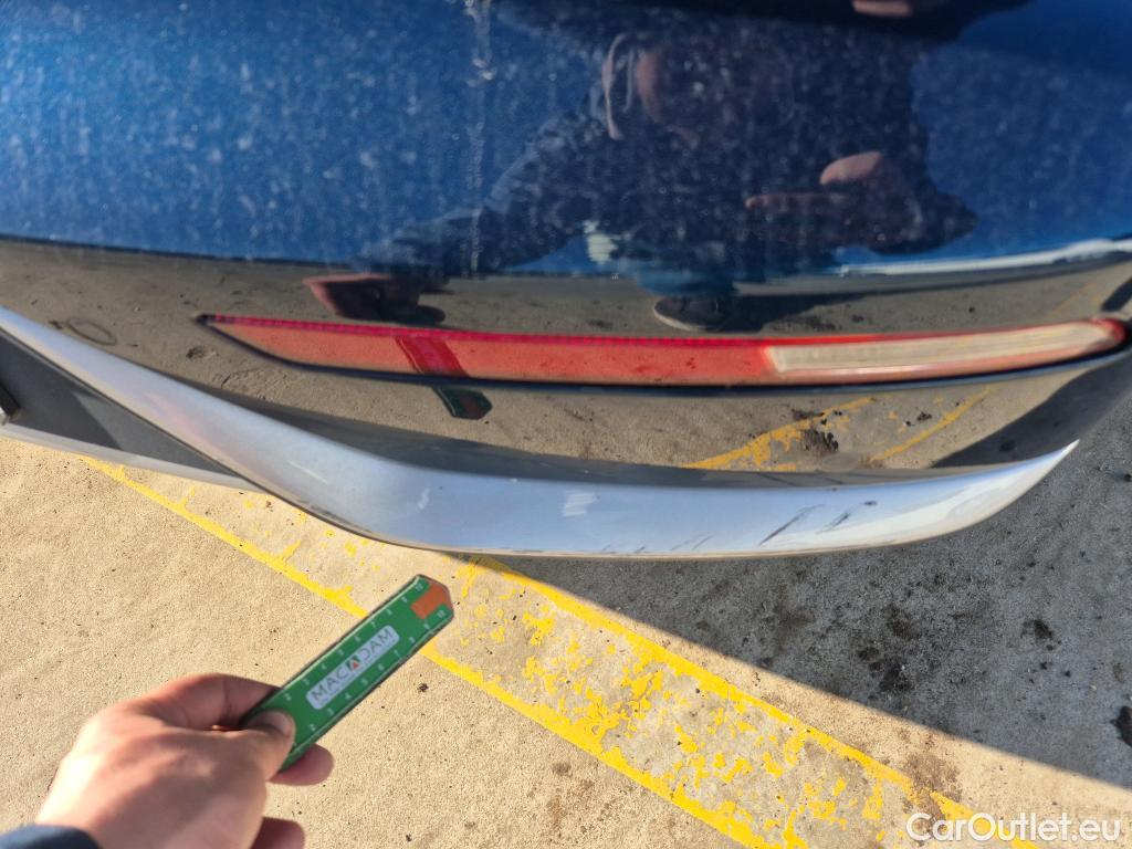  KIA  Niro KIA  / 2016 / 5P / crossover 1.6 GDi Híbrido 104kW (141CV) Drive #18