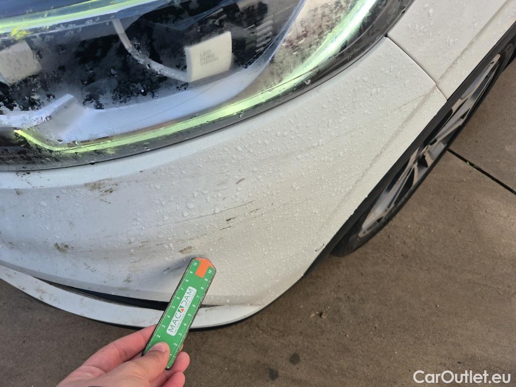  Renault  Kadjar RENAULT  / 2019 / 5P / crossover Zen GPF TCe 103kW (140CV) EDC #8